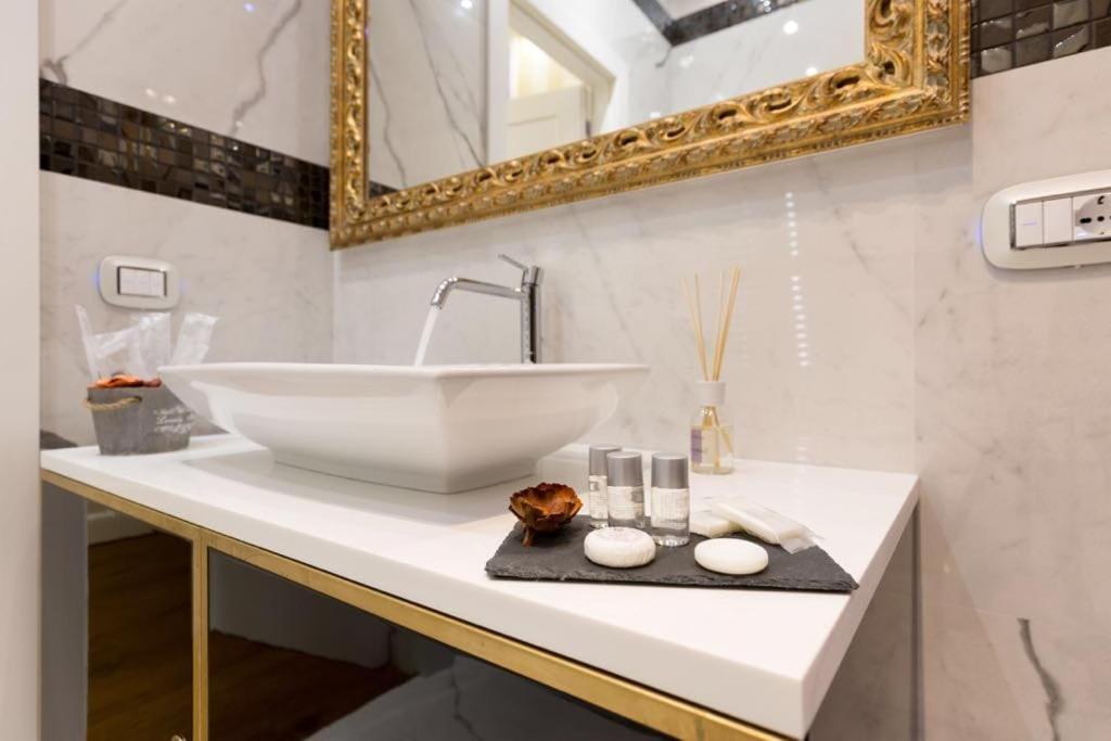 Piazza Venezia Luxury Suite Rom Exteriör bild