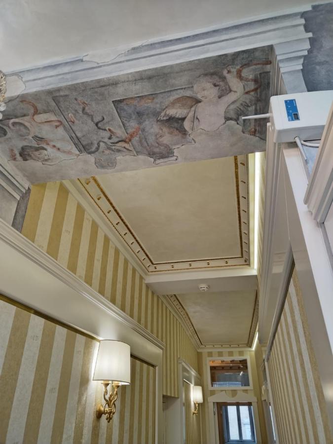 Piazza Venezia Luxury Suite Rom Exteriör bild