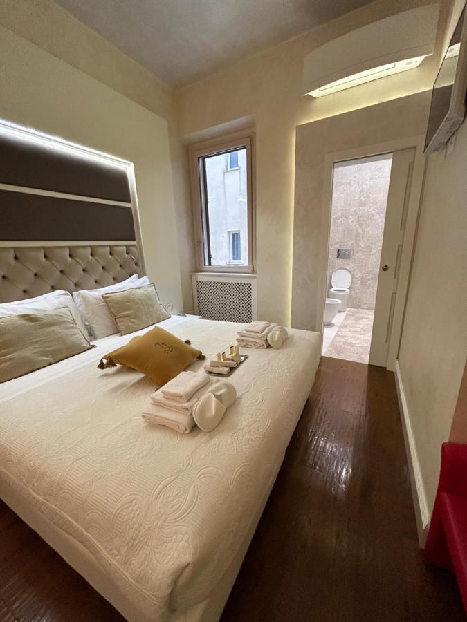 Piazza Venezia Luxury Suite Rom Exteriör bild