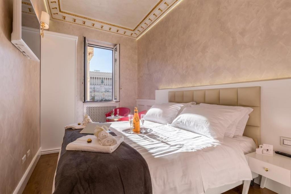 Piazza Venezia Luxury Suite Rom Exteriör bild