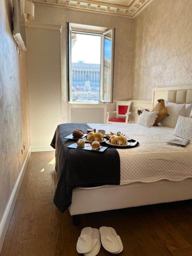 Piazza Venezia Luxury Suite Rom Exteriör bild