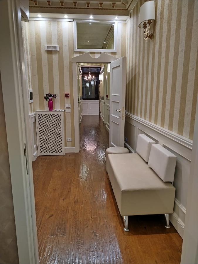 Piazza Venezia Luxury Suite Rom Exteriör bild